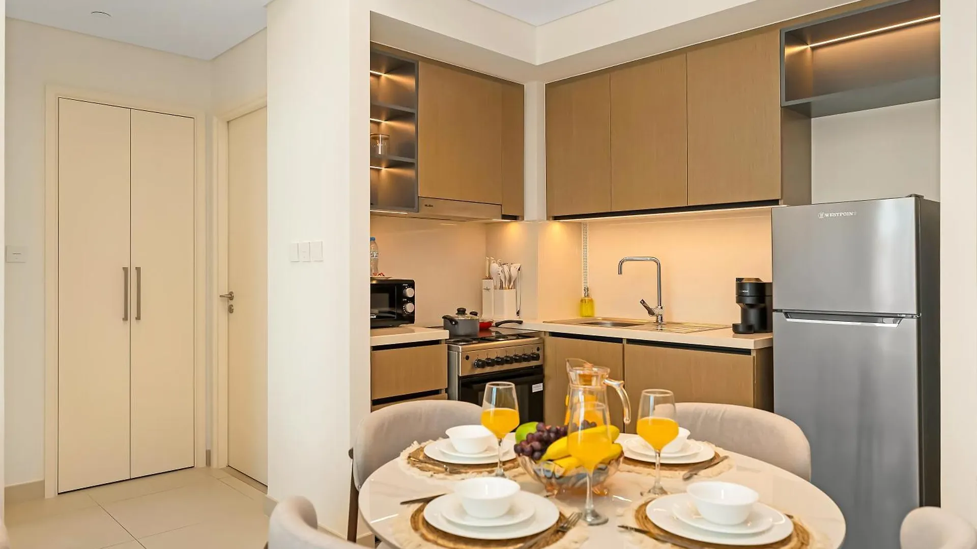 Brand New - Modern 1Br In Downtown I Near Burj Khalifa & Dubai Mall Apartment